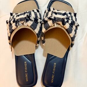 Marc Fisher Slide Sandals Women’s Size 7 – Casual Slip-On Shoes